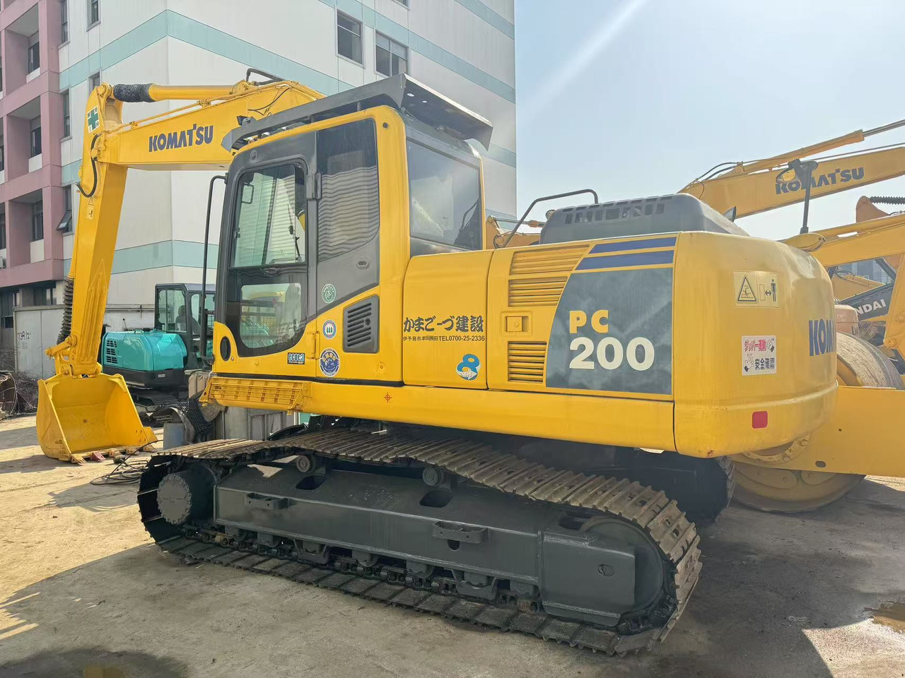 KOMATSU PC200-8 - Lintekskavaator: pilt 1 KOMATSU PC200-8 - Lintekskavaator: pilt 1