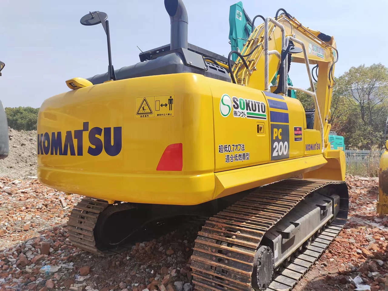 KOMATSU PC200-8N1 - Lintekskavaator: pilt 3 KOMATSU PC200-8N1 - Lintekskavaator: pilt 3