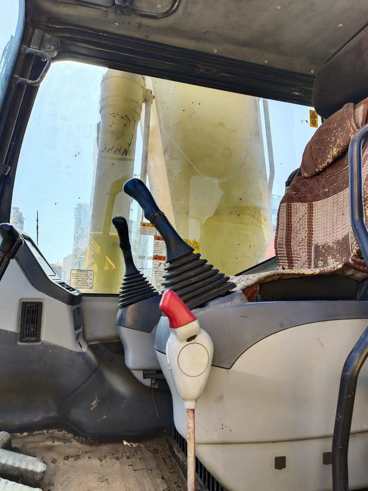 KOMATSU PC300-7 - Lintekskavaator: pilt 5 KOMATSU PC300-7 - Lintekskavaator: pilt 5