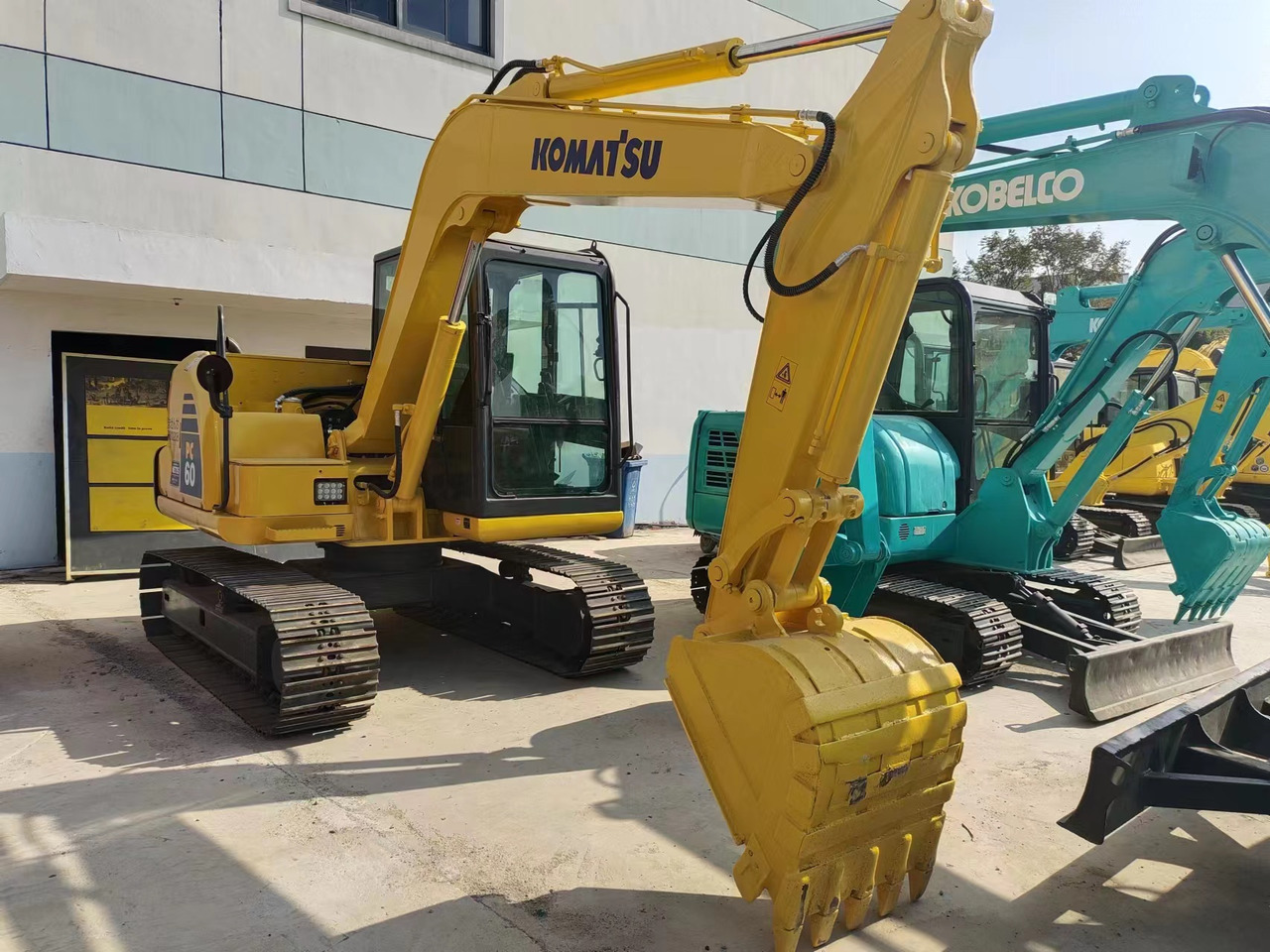 KOMATSU PC60-8 - Miniekskavaator: pilt 1 KOMATSU PC60-8 - Miniekskavaator: pilt 1