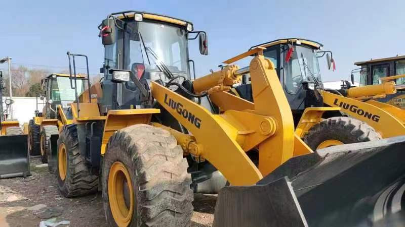 LIUGONG 856H cummins engine - Rataslaadur: pilt 3 LIUGONG 856H cummins engine - Rataslaadur: pilt 3