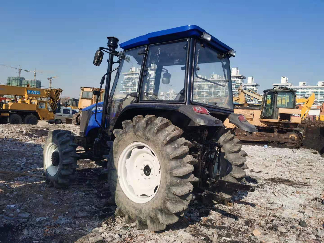 LOVOL M1104 - Traktor: pilt 2 LOVOL M1104 - Traktor: pilt 2