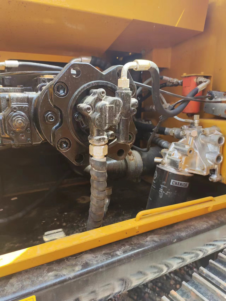 SANY SY215C - Lintekskavaator: pilt 4 SANY SY215C - Lintekskavaator: pilt 4