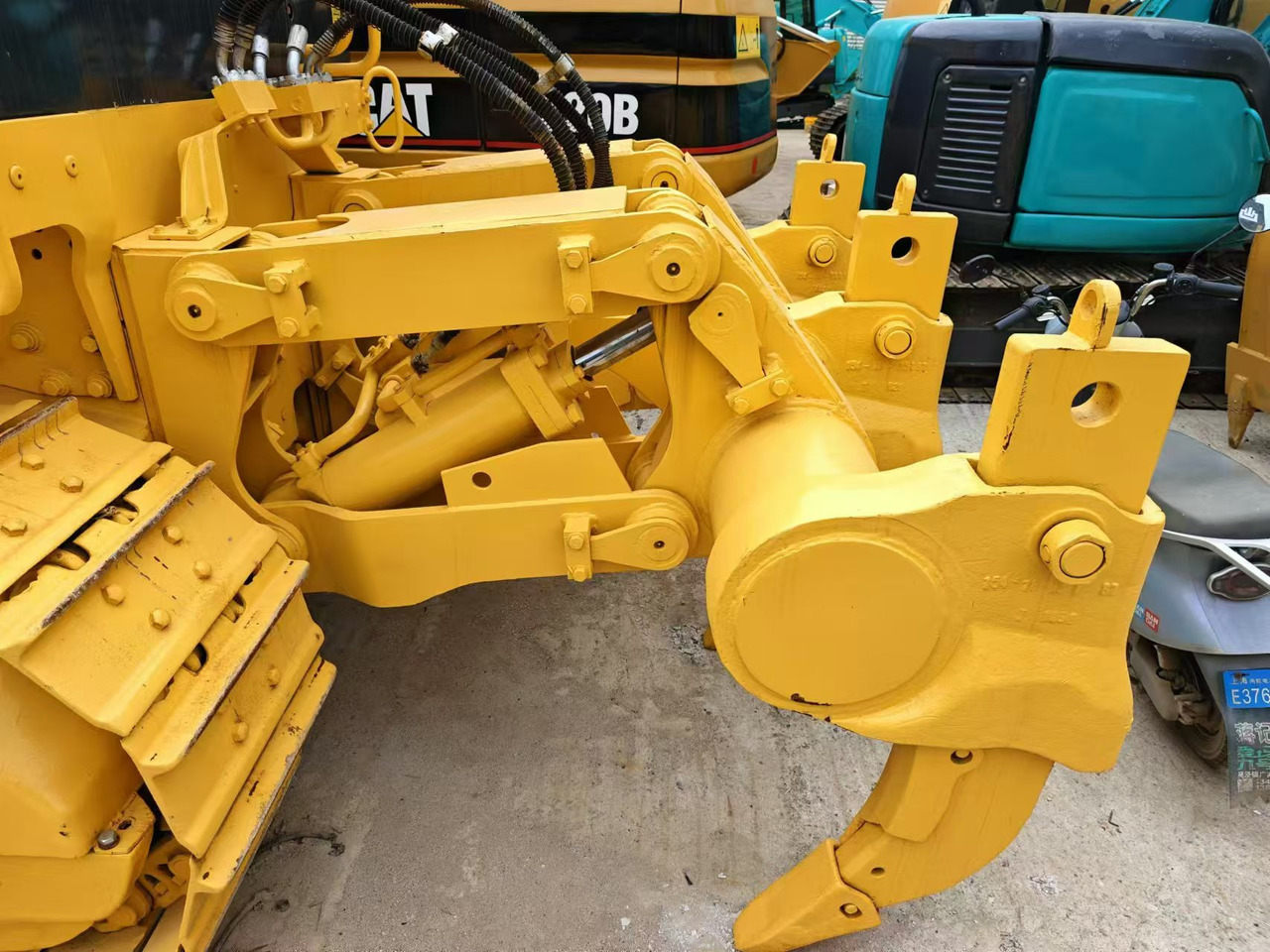 Buldooser SHANTUI SD22: pilt 6