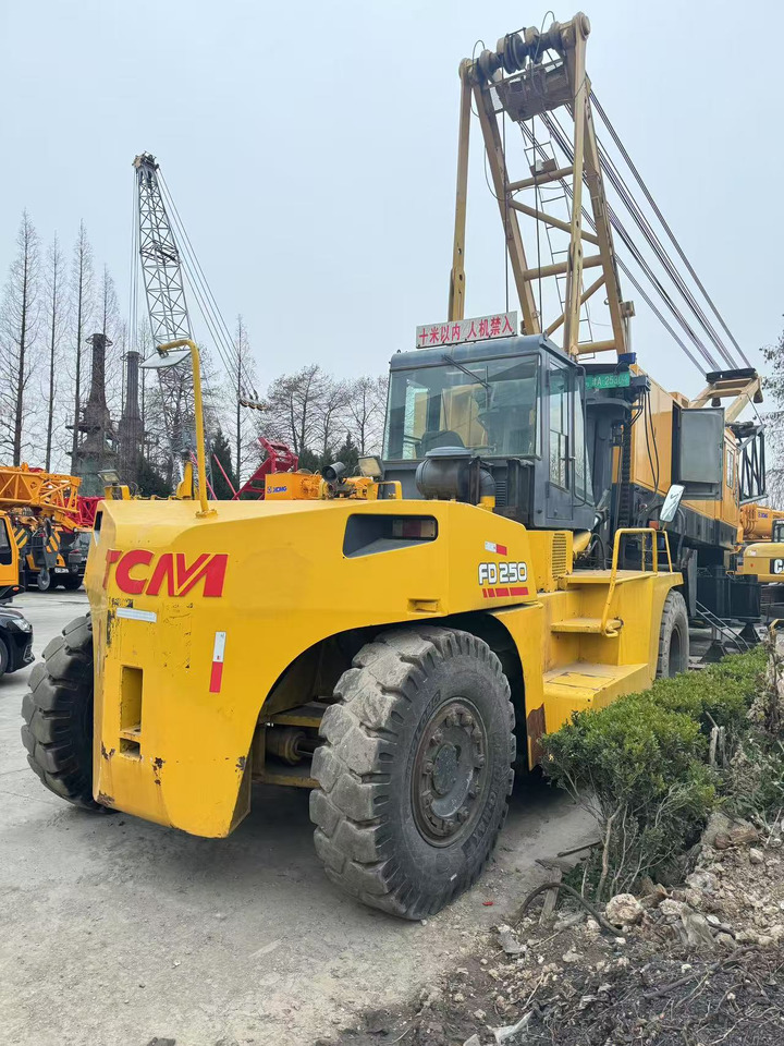 TCM FD250 - Diiseltõstuk: pilt 3 TCM FD250 - Diiseltõstuk: pilt 3