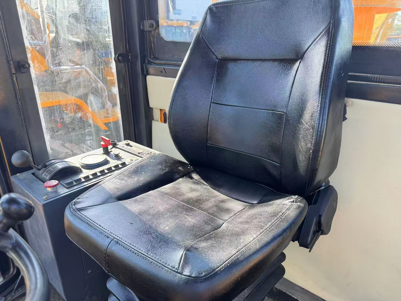 XCMG GR180 - Teehöövel: pilt 3 XCMG GR180 - Teehöövel: pilt 3