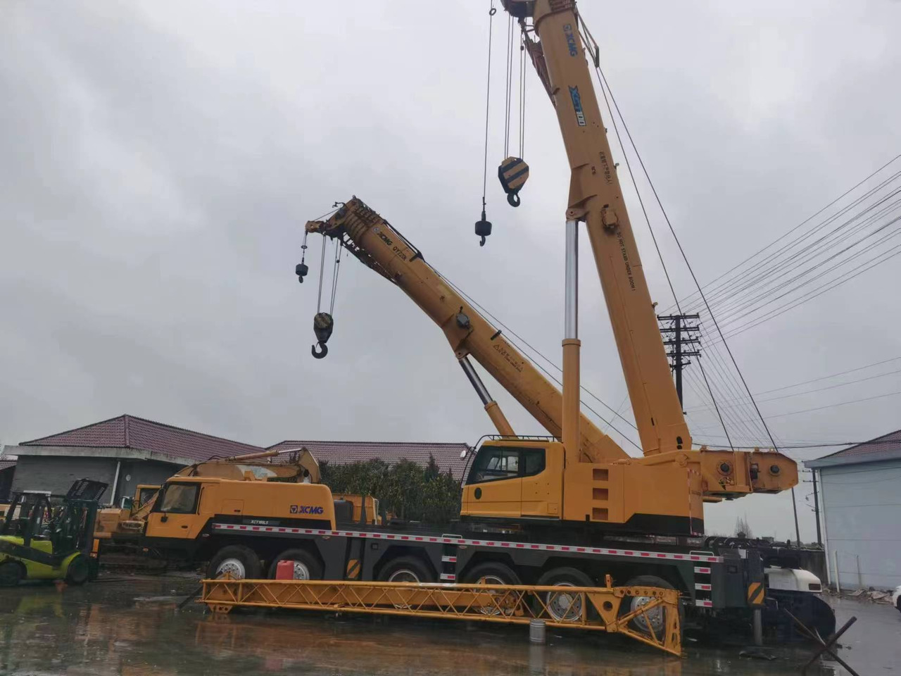 XCMG QY100K - Autokraana: pilt 2 XCMG QY100K - Autokraana: pilt 2