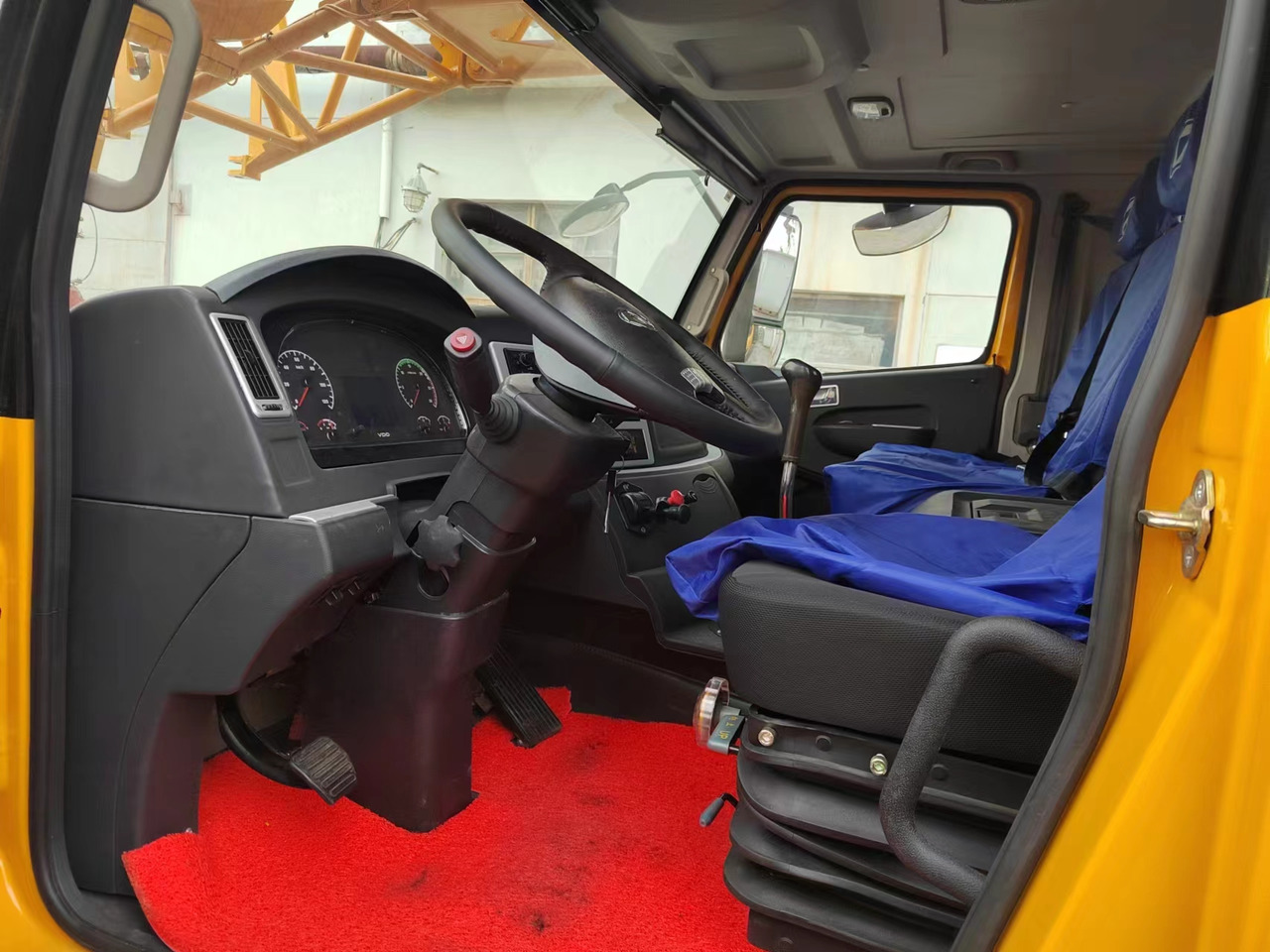 XCMG QY70K - Autokraana: pilt 5 XCMG QY70K - Autokraana: pilt 5