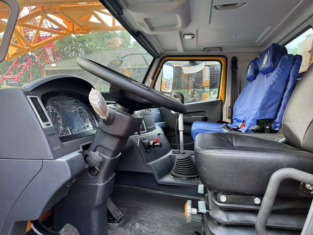 XCMG QY70K - Autokraana: pilt 5 XCMG QY70K - Autokraana: pilt 5