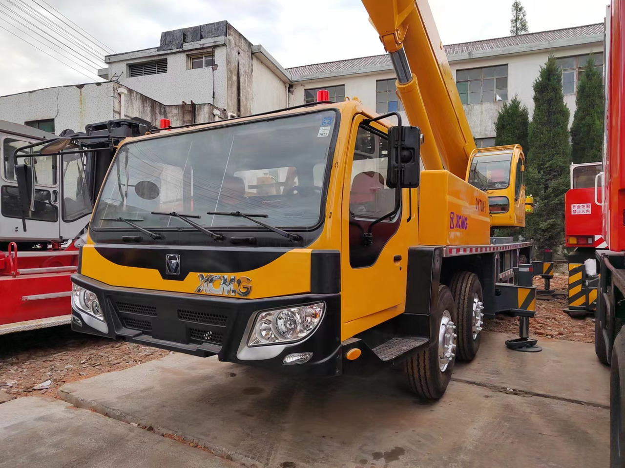 XCMG QY70K good condition QY25K QY50K QY100K QY130K China brand mobile crane - Autokraana: pilt 1 XCMG QY70K good condition QY25K QY50K QY100K QY130K China brand mobile crane - Autokraana: pilt 1
