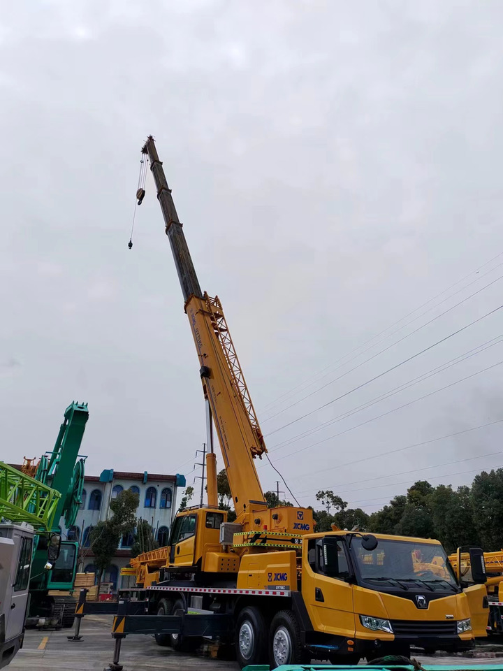 XCMG QY75KC QY75K truck crane 75tons - Autokraana: pilt 4 XCMG QY75KC QY75K truck crane 75tons - Autokraana: pilt 4