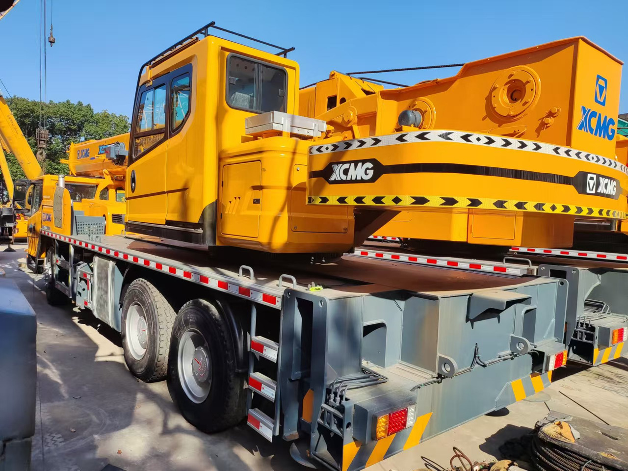 XCMG XCT25 mobile crane 25tons China made - Autokraana: pilt 3 XCMG XCT25 mobile crane 25tons China made - Autokraana: pilt 3