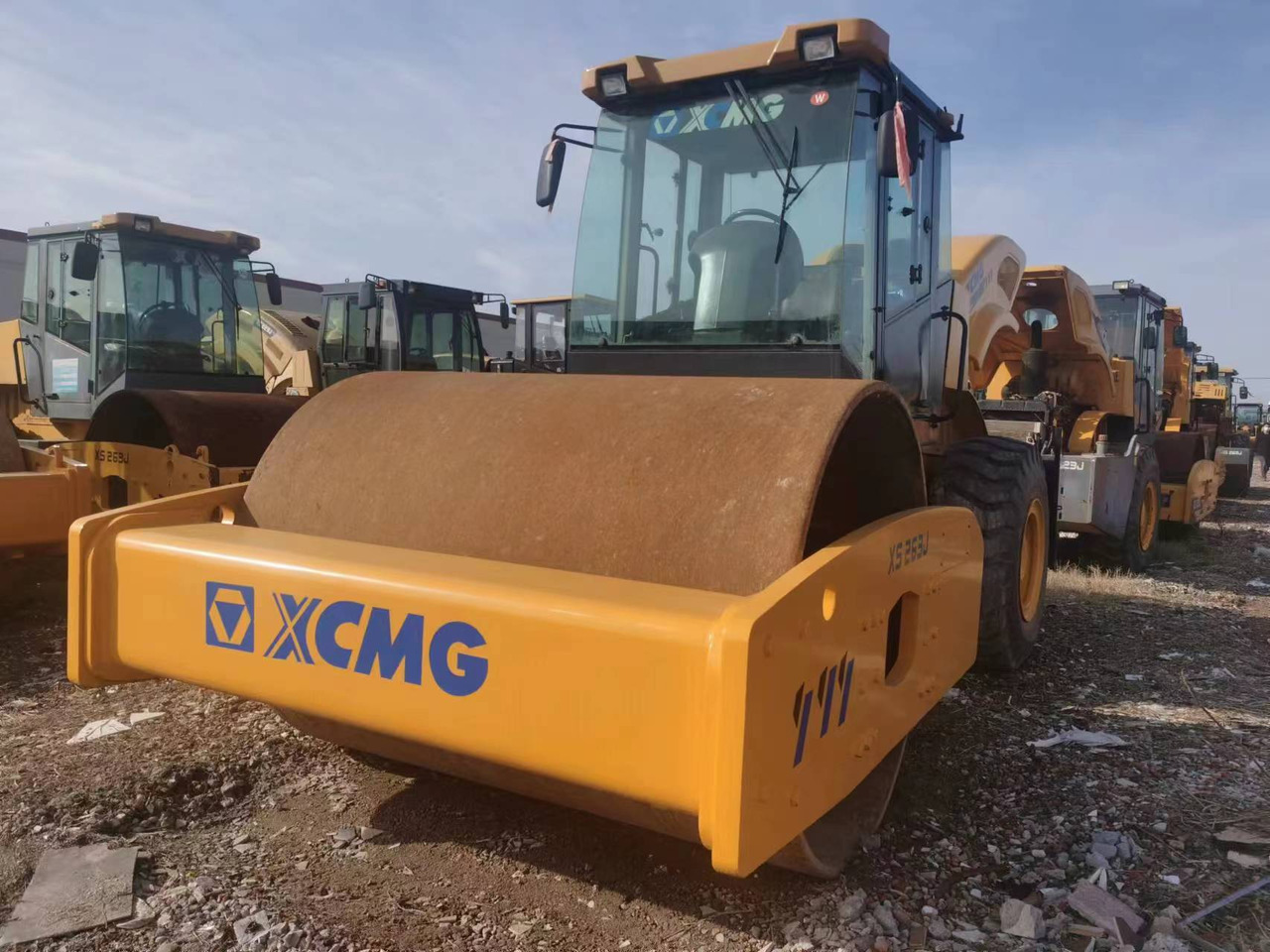 XCMG XS-263J - Tihendaja: pilt 4 XCMG XS-263J - Tihendaja: pilt 4