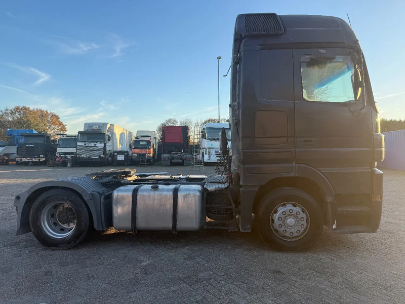 Mercedes-Benz Actros 1844 3 pedals - Sadulveok: pilt 4 Mercedes-Benz Actros 1844 3 pedals - Sadulveok: pilt 4