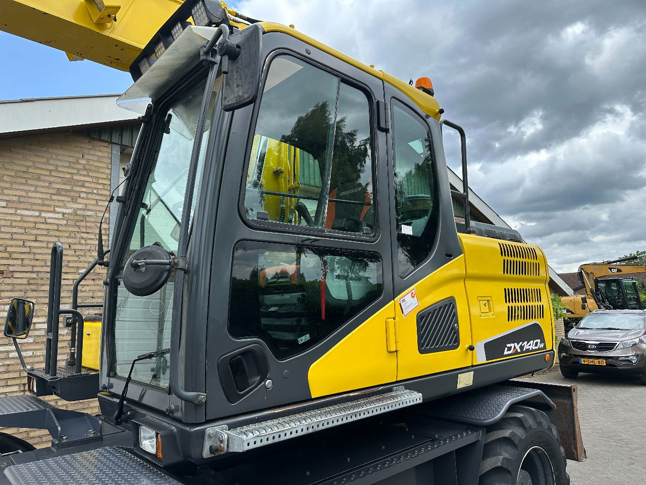 Doosan DX140W-5 - Ratastel ekskavaator: pilt 3 Doosan DX140W-5 - Ratastel ekskavaator: pilt 3