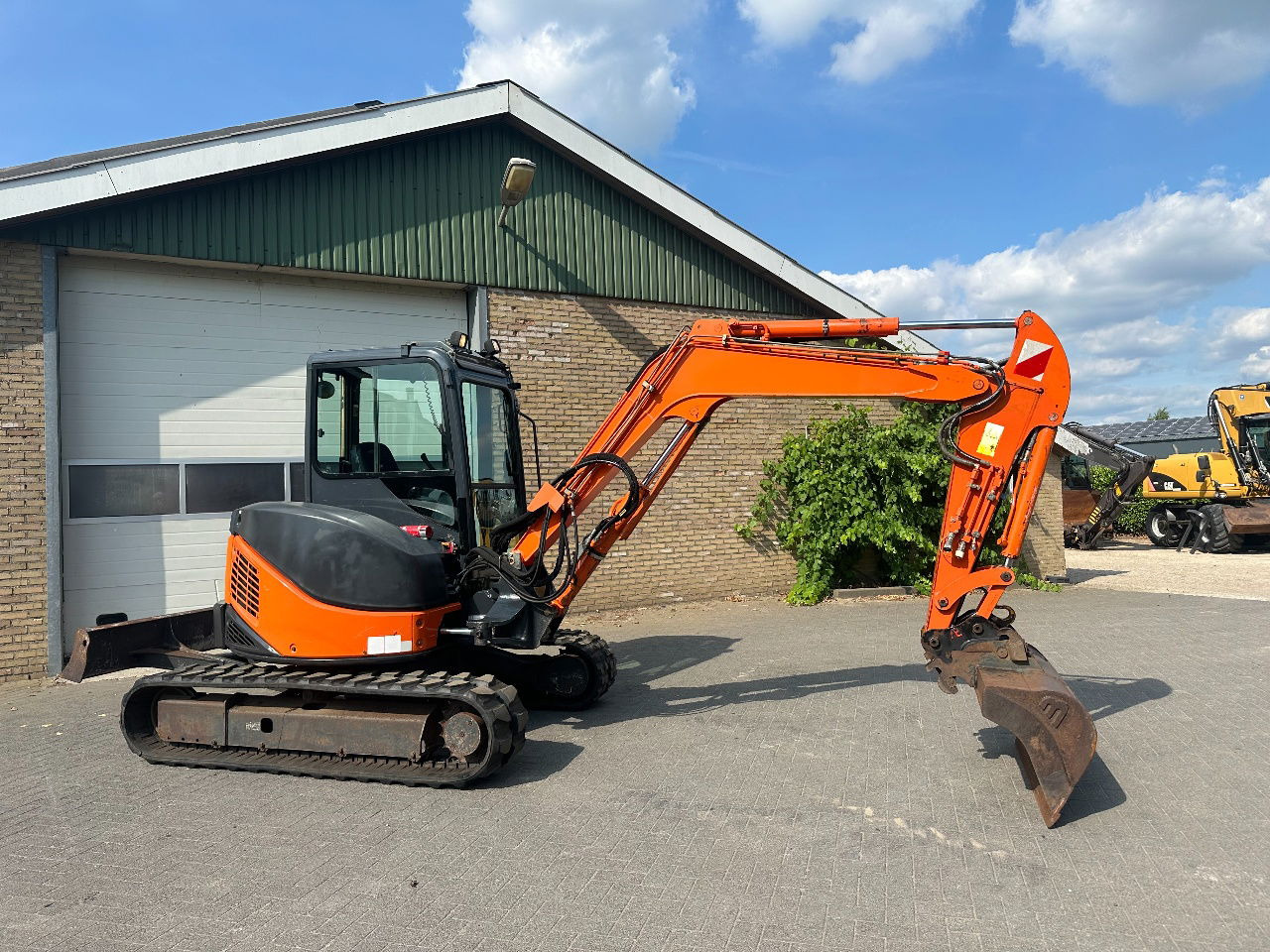 Hitachi ZX50U-2 CLR - Miniekskavaator: pilt 5 Hitachi ZX50U-2 CLR - Miniekskavaator: pilt 5