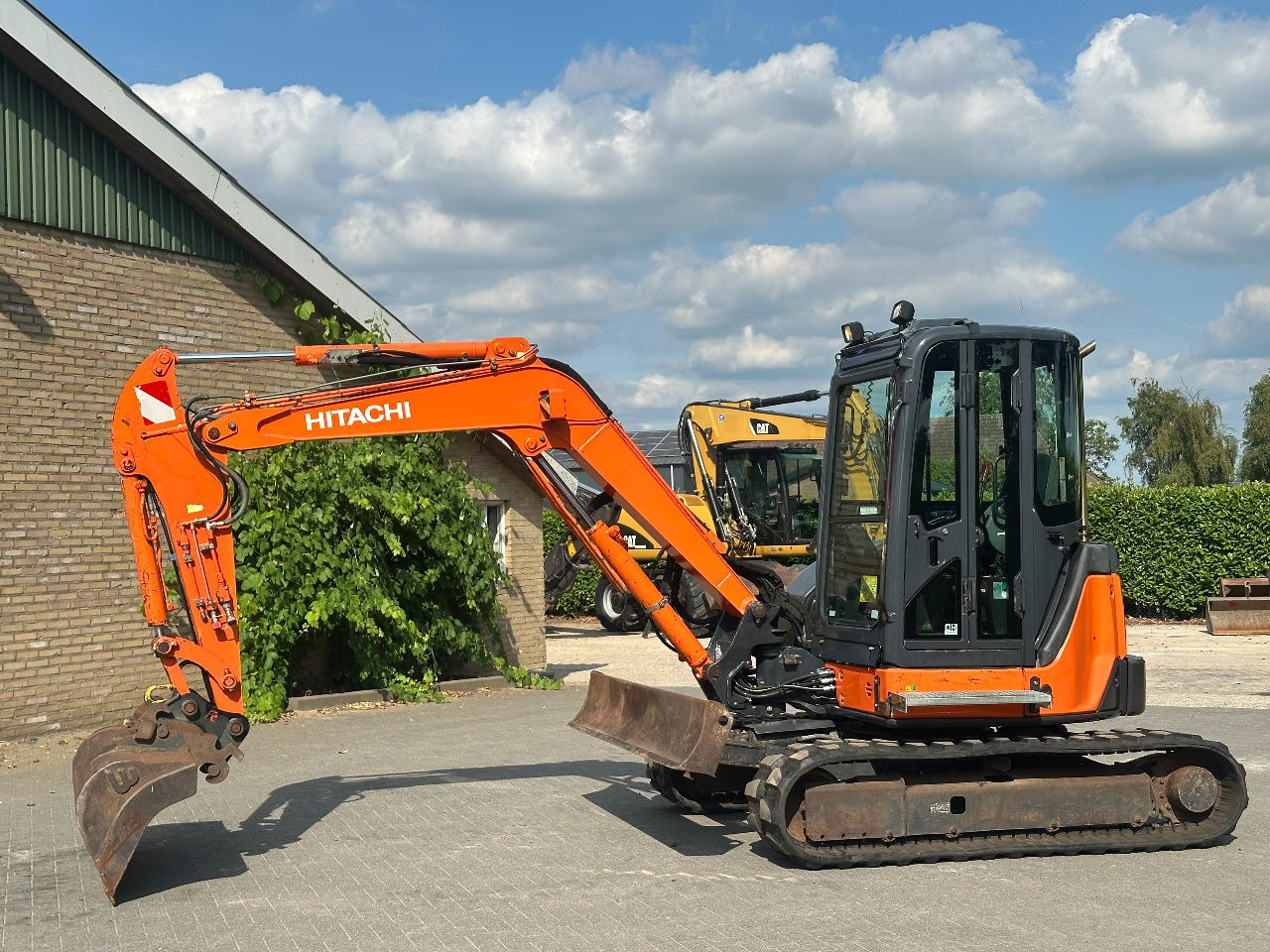 Hitachi ZX50U-2 CLR - Miniekskavaator: pilt 2 Hitachi ZX50U-2 CLR - Miniekskavaator: pilt 2