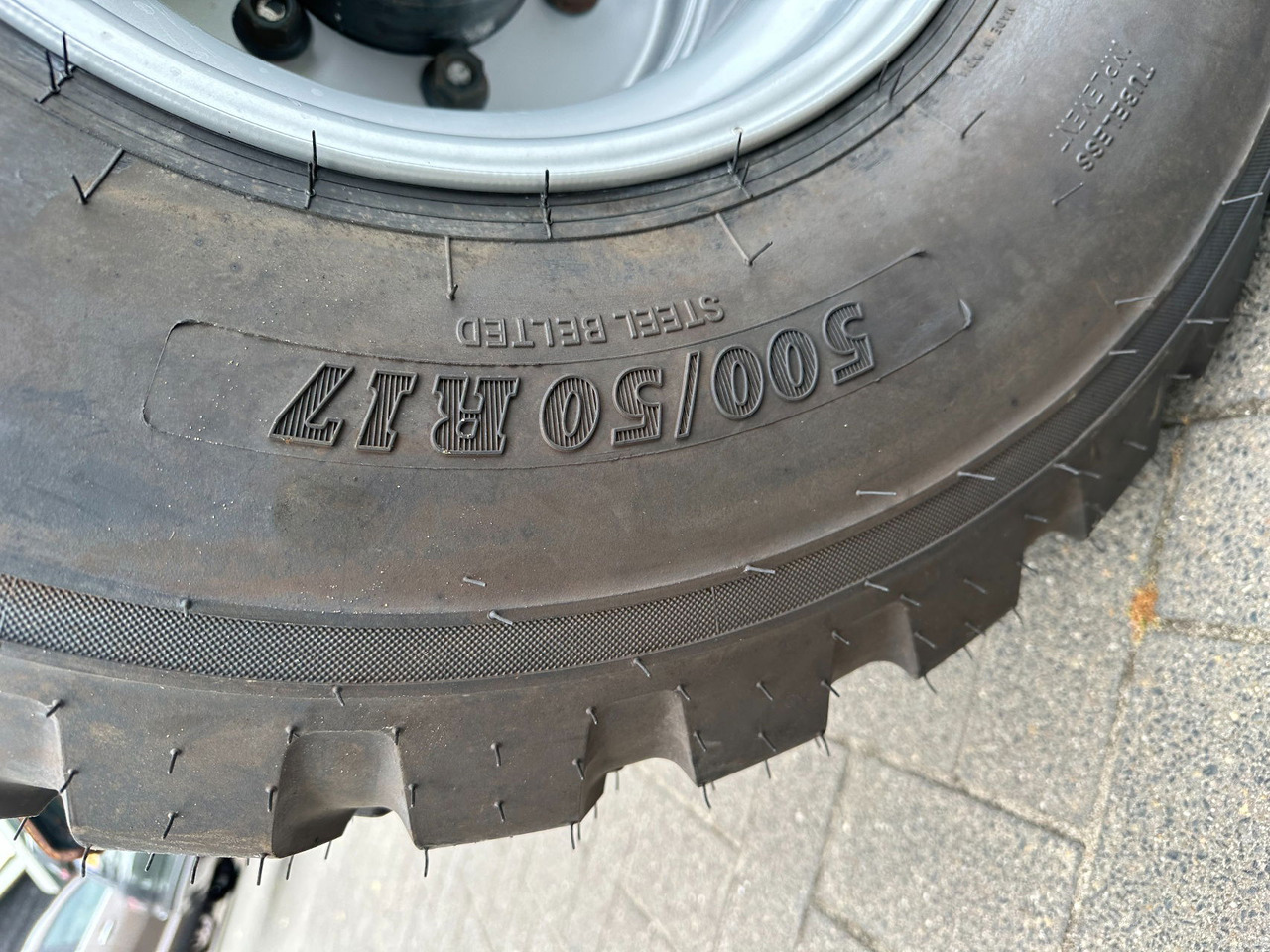 Ratastel ekskavaator Hyundai 55W-9A: pilt 14