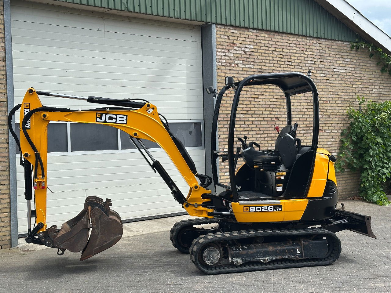 JCB 8026 - Miniekskavaator: pilt 2 JCB 8026 - Miniekskavaator: pilt 2