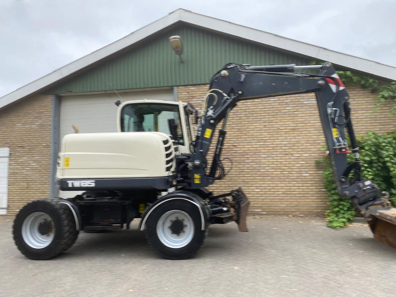 Terex TW85 - Ratastel ekskavaator: pilt 4 Terex TW85 - Ratastel ekskavaator: pilt 4