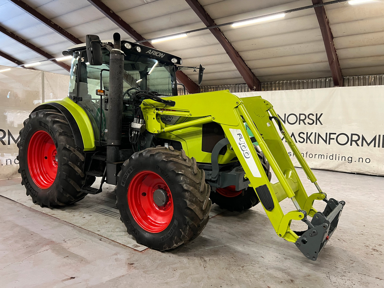 CLAAS Arion 430 - Traktor: pilt 4 CLAAS Arion 430 - Traktor: pilt 4