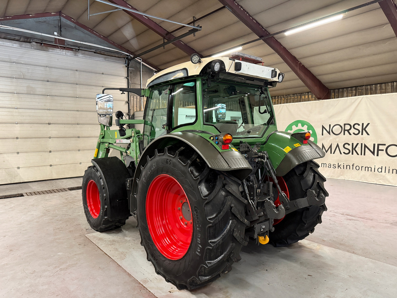 Fendt 211 Vario TMS - Traktor: pilt 3 Fendt 211 Vario TMS - Traktor: pilt 3
