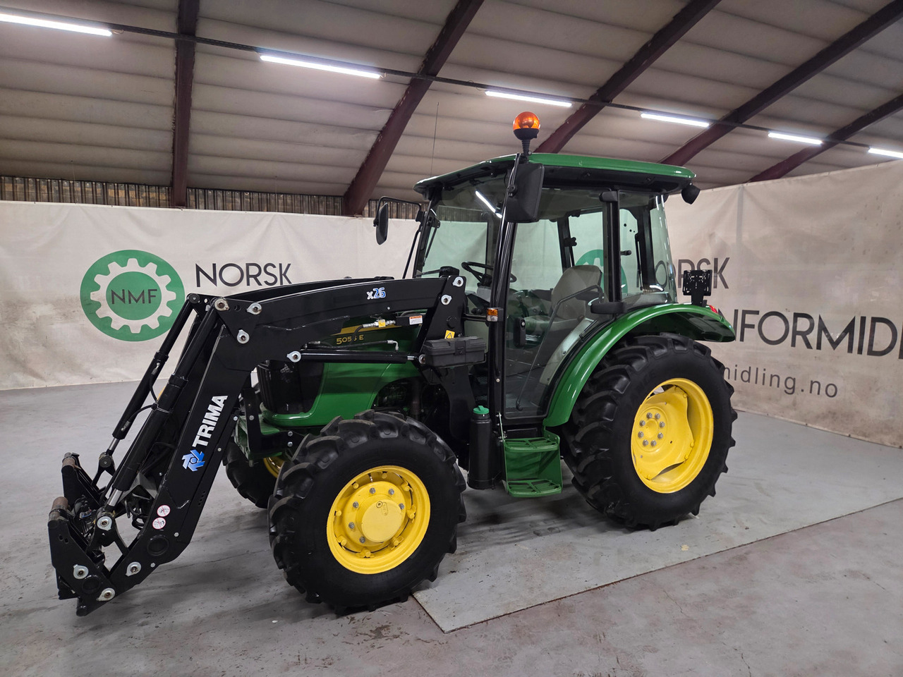 John Deere 5055E #600 timer - Traktor: pilt 1 John Deere 5055E #600 timer - Traktor: pilt 1