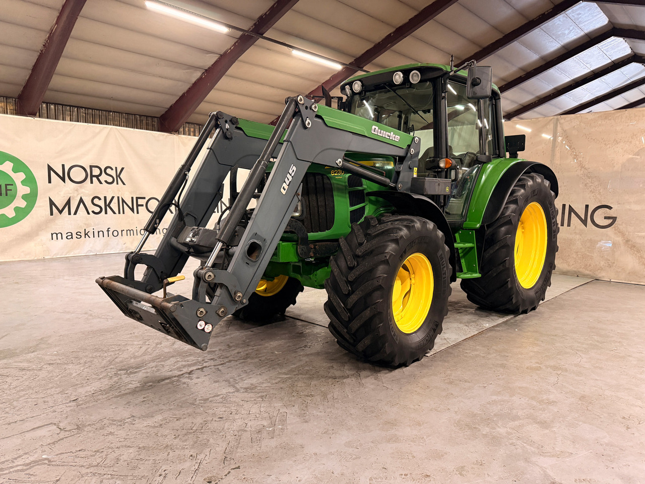 John Deere 6230 Premium - Traktor: pilt 1 John Deere 6230 Premium - Traktor: pilt 1
