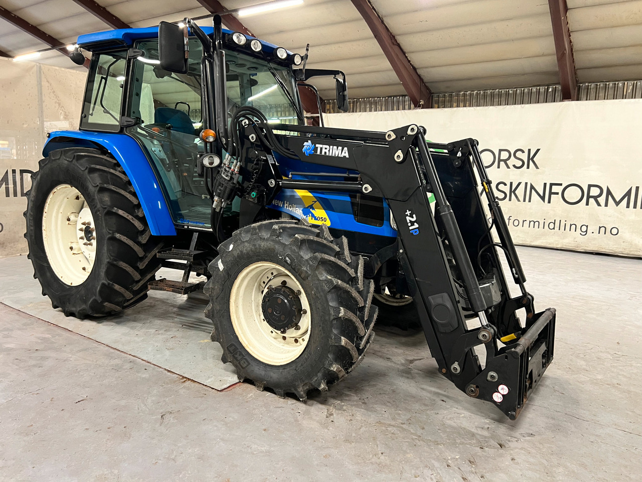 New Holland T 5050 #KUN 3844 Timer# - Traktor: pilt 4 New Holland T 5050 #KUN 3844 Timer# - Traktor: pilt 4