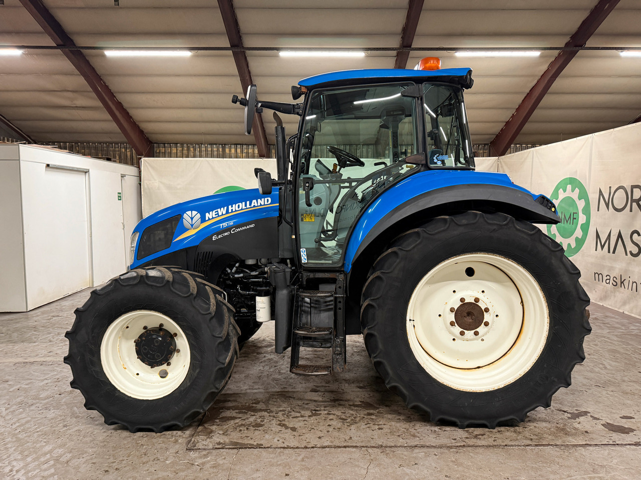 New Holland T5.115 EC - Traktor: pilt 2 New Holland T5.115 EC - Traktor: pilt 2