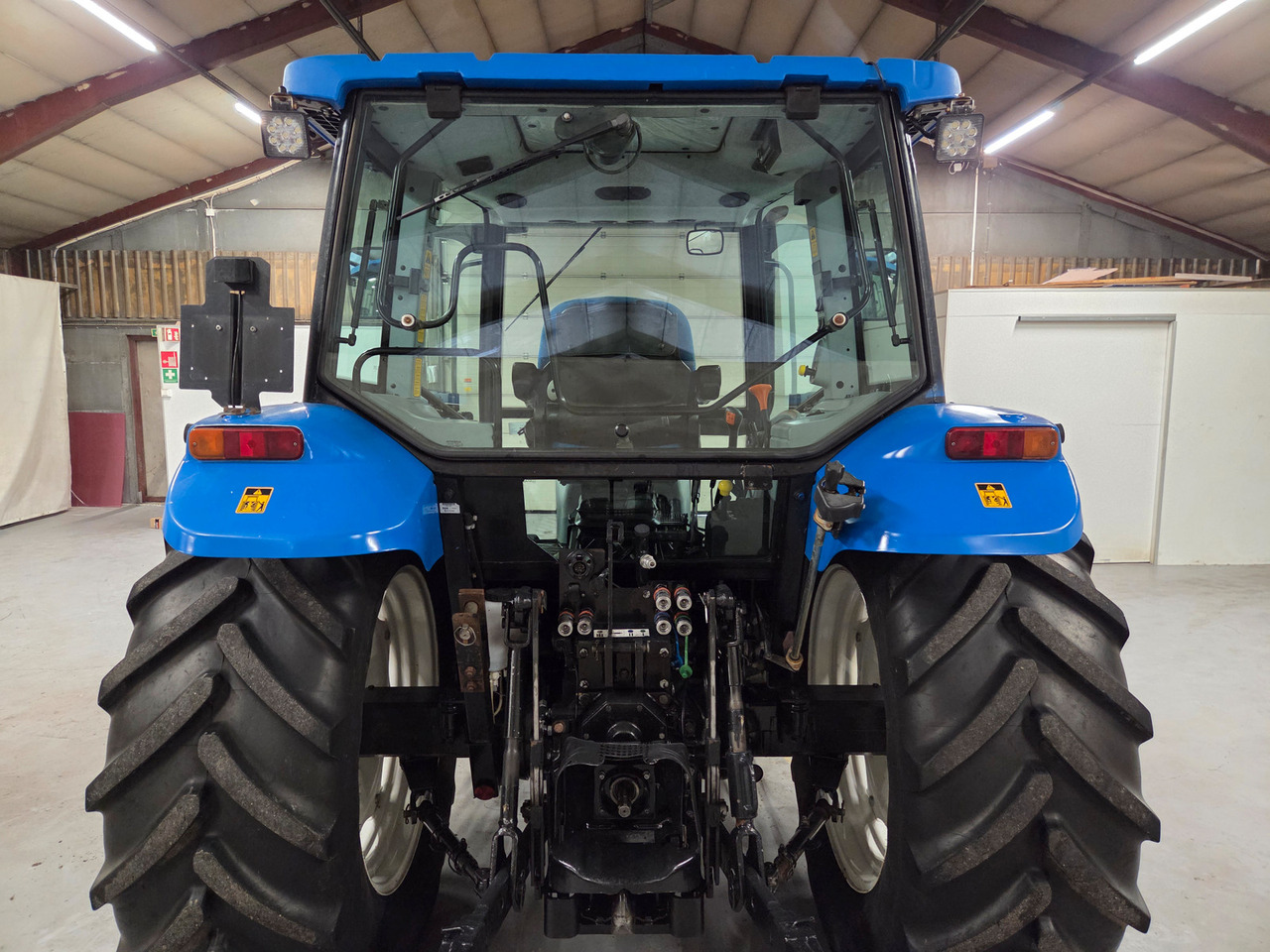 New Holland T5060 #Fin 1 eiers traktor - Traktor: pilt 4 New Holland T5060 #Fin 1 eiers traktor - Traktor: pilt 4