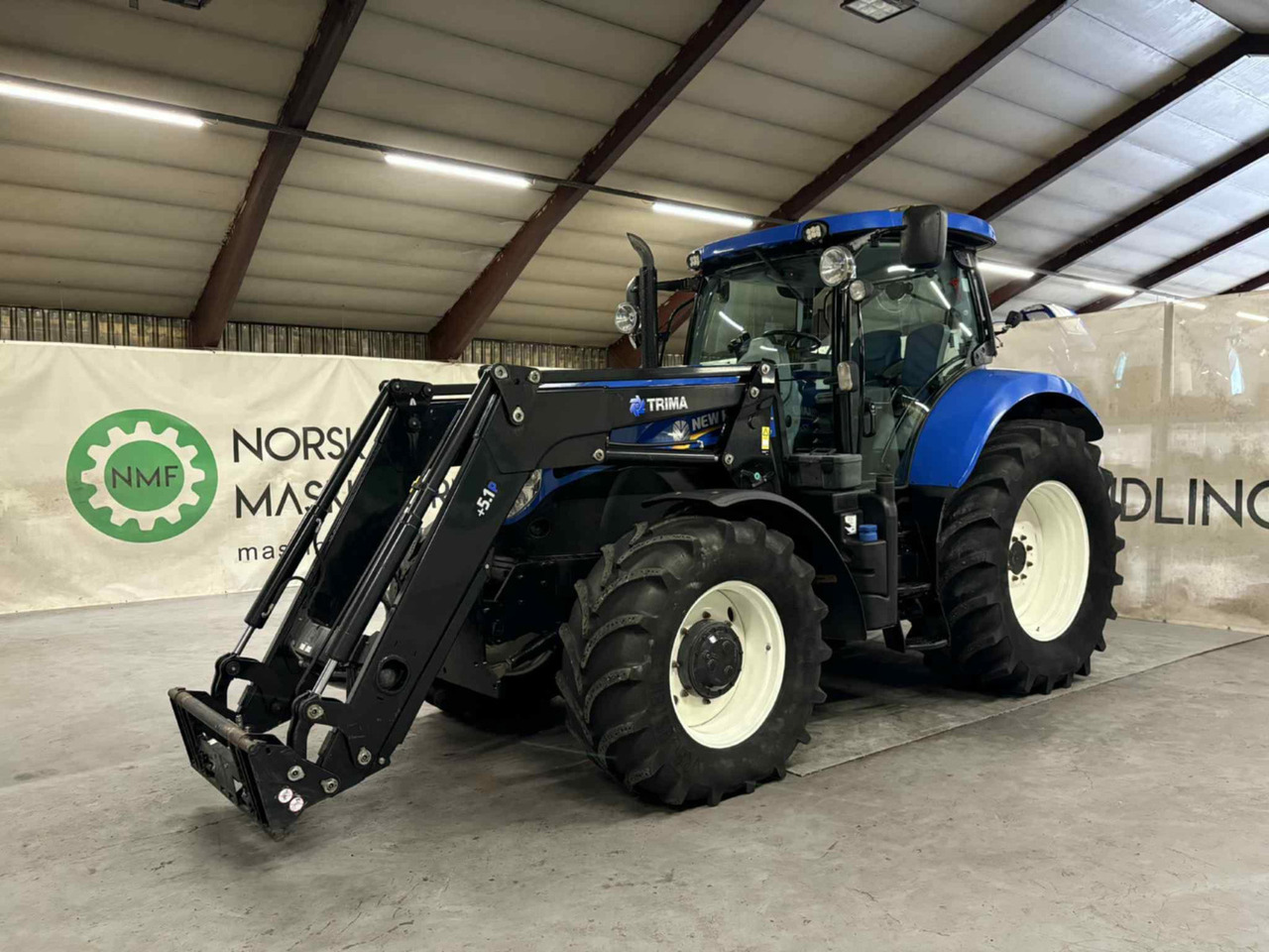 New Holland T7.210 AC - Traktor: pilt 1 New Holland T7.210 AC - Traktor: pilt 1