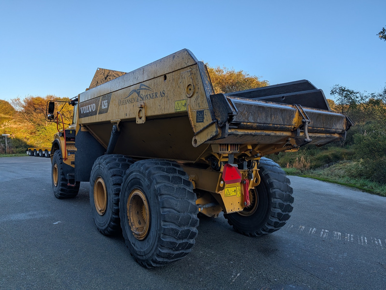 Volvo A25G på hvite skilt - Liigendkallur: pilt 3 Volvo A25G på hvite skilt - Liigendkallur: pilt 3