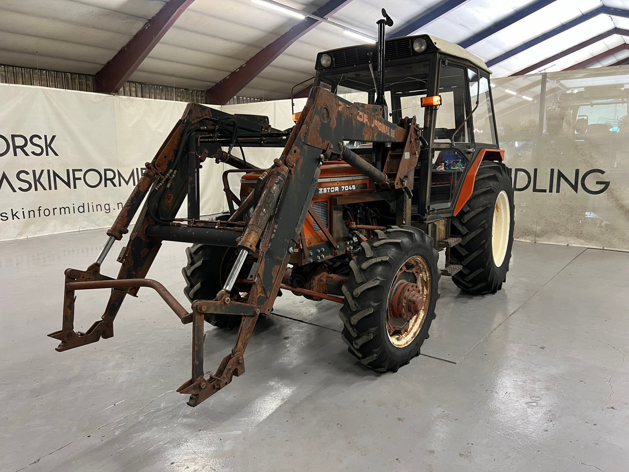 Zetor 7045 (Redusert moms) - Traktor: pilt 3 Zetor 7045 (Redusert moms) - Traktor: pilt 3