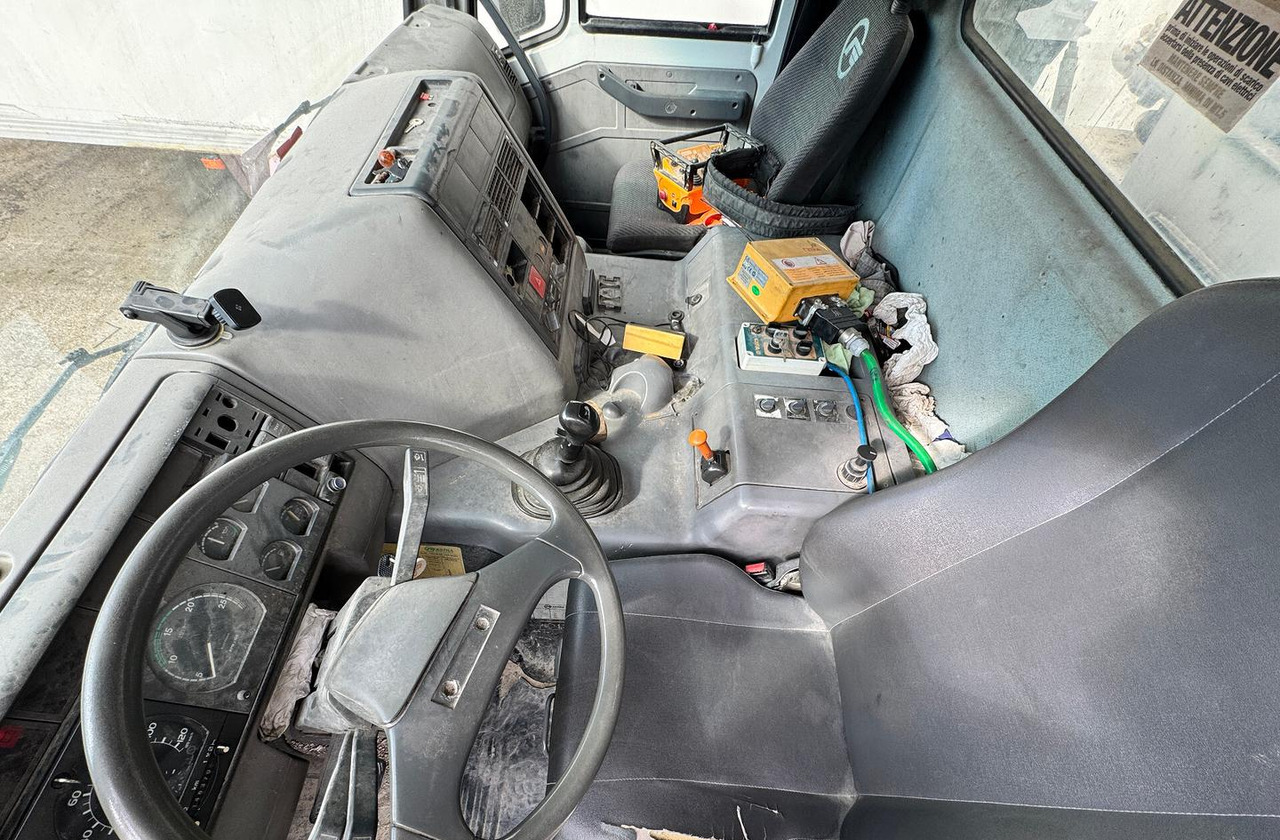 Betonpompa 28MT CIFA ASTRA HD84.38 - Pumi: pilt 4 Betonpompa 28MT CIFA ASTRA HD84.38 - Pumi: pilt 4