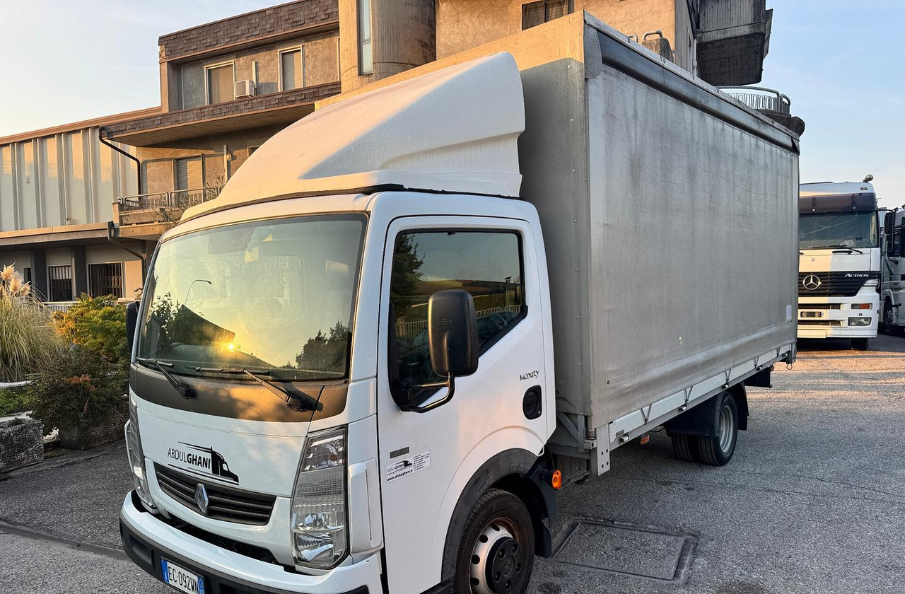 Renault Trucks Maxity 135.35 dxi - Tent veoauto: pilt 2 Renault Trucks Maxity 135.35 dxi - Tent veoauto: pilt 2