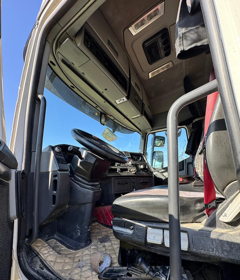 Trattore stradale Renault T460 - 2015 - Sadulveok: pilt 5 Trattore stradale Renault T460 - 2015 - Sadulveok: pilt 5