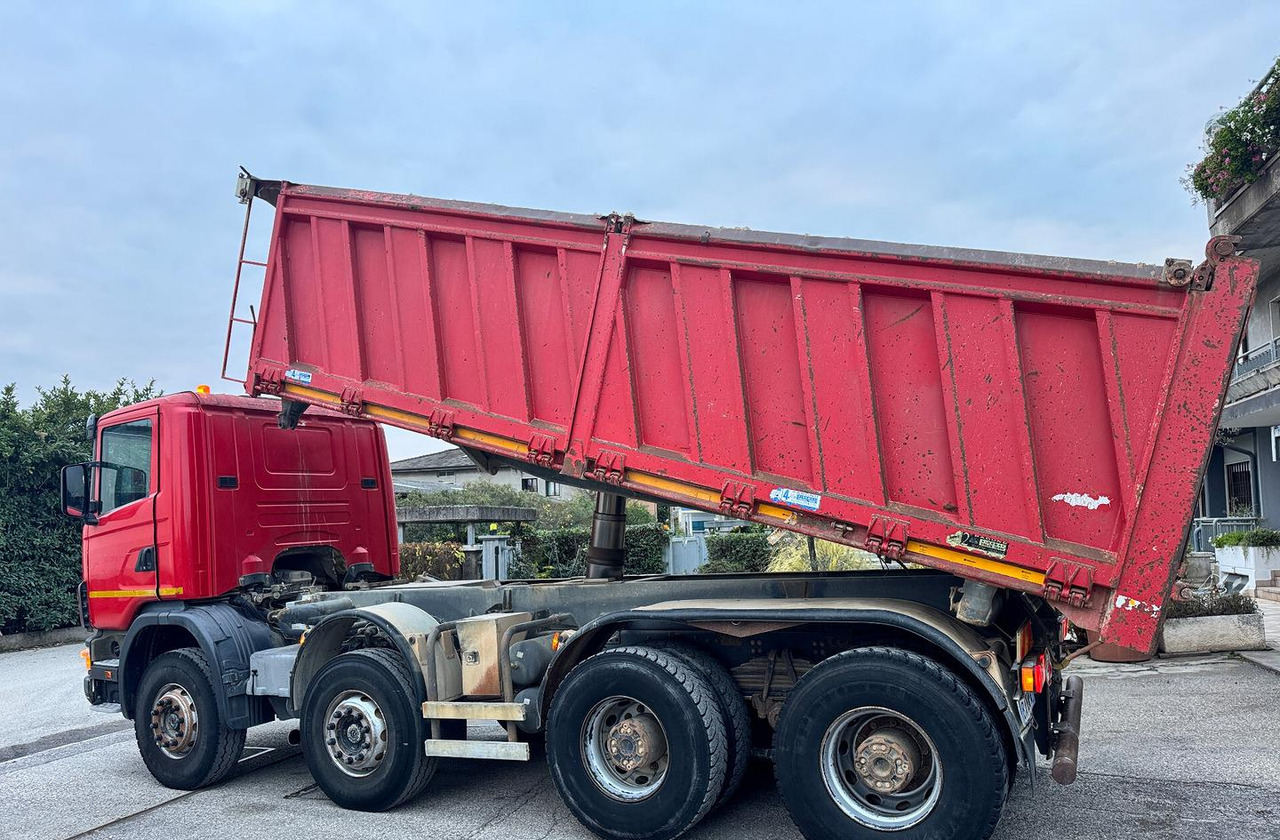 Scania R124/470 Ribaltabile 8X4 - Kallurauto: pilt 2 Scania R124/470 Ribaltabile 8X4 - Kallurauto: pilt 2