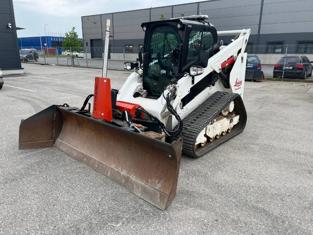 CAT 289D3 with blade and Leica ready - LIKE NEW - Roomiklaadur: pilt 1 CAT 289D3 with blade and Leica ready - LIKE NEW - Roomiklaadur: pilt 1