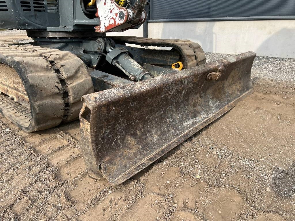 Miniekskavaator Neuson 6003 RD: pilt 9