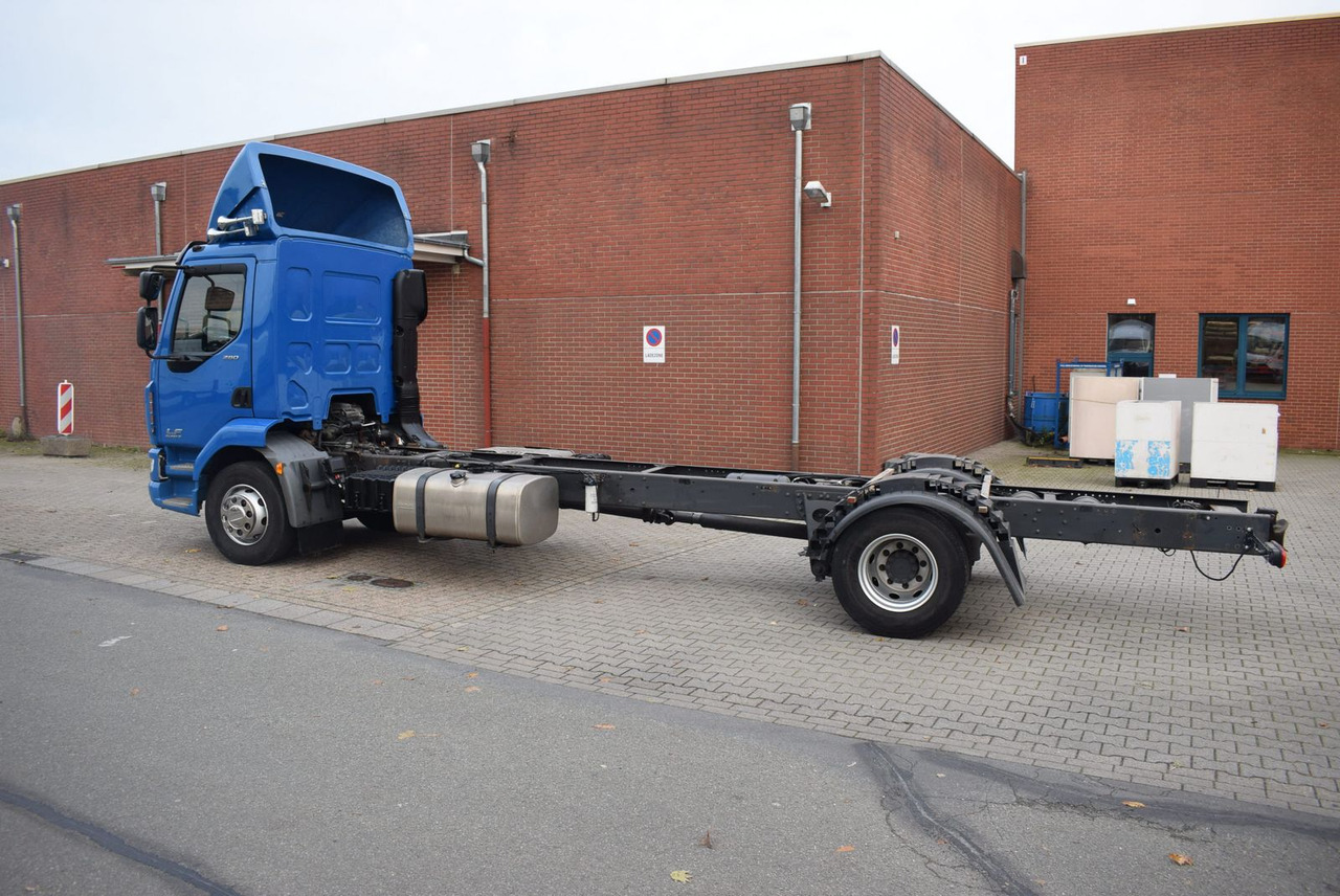 DAF LF 280 Fahrgestell Klima Navi 8-Gang ACC AHK - Kabiinišassiiga veoauto: pilt 4 DAF LF 280 Fahrgestell Klima Navi 8-Gang ACC AHK - Kabiinišassiiga veoauto: pilt 4