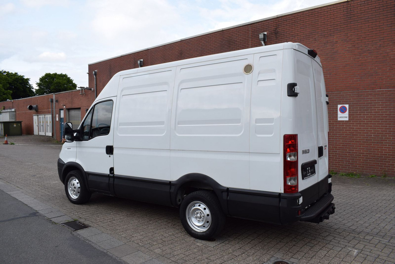 Iveco Daily 35 S 14L2H2 AHK Regale Standheizung - Kaubik: pilt 4 Iveco Daily 35 S 14L2H2 AHK Regale Standheizung - Kaubik: pilt 4