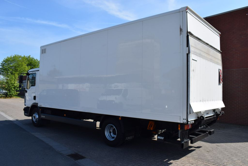 MAN TGL 8.180 Koffer 6,20mLBW 1000KG Klima - Kasti veoauto: pilt 4 MAN TGL 8.180 Koffer 6,20mLBW 1000KG Klima - Kasti veoauto: pilt 4