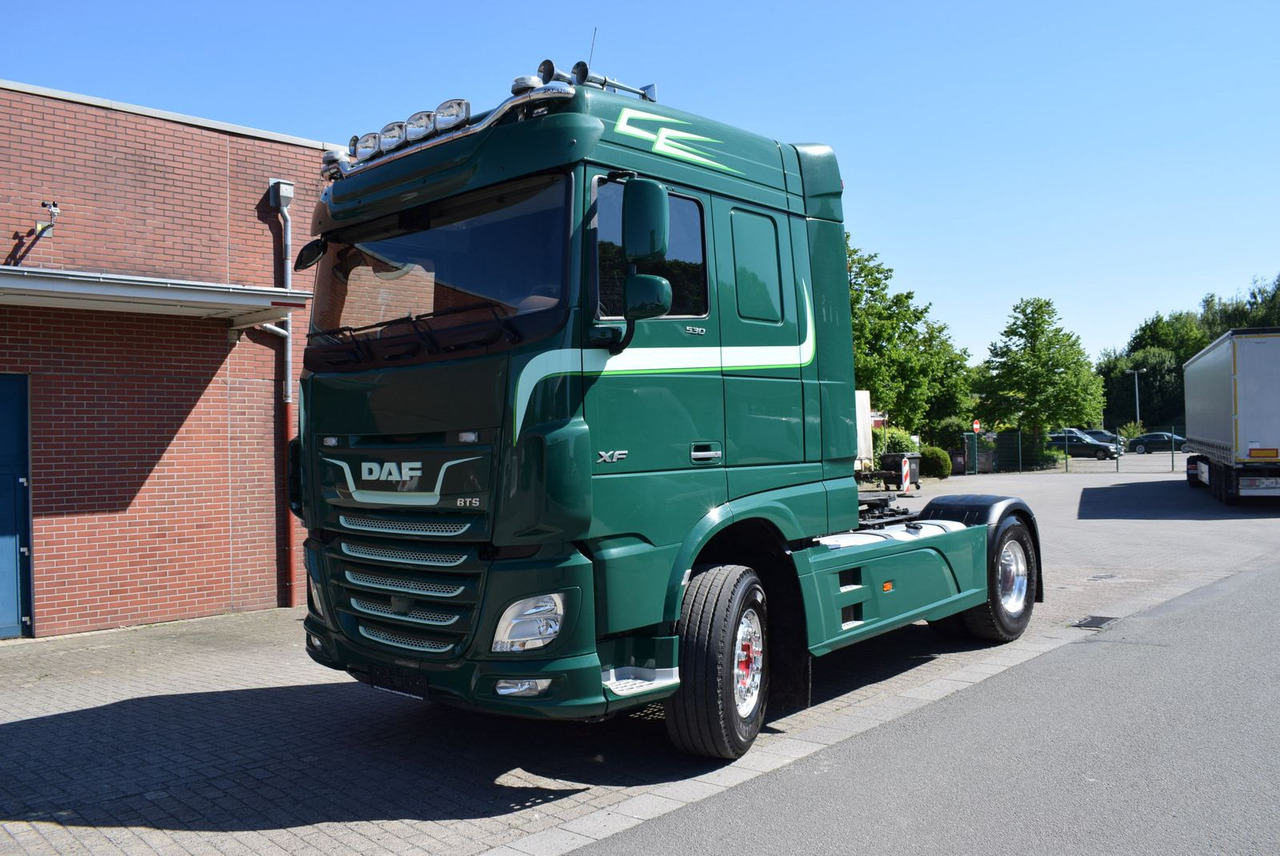 DAF XF 530 FT Retarder Leder Standklima Hydraulik - Sadulveok: pilt 1 DAF XF 530 FT Retarder Leder Standklima Hydraulik - Sadulveok: pilt 1