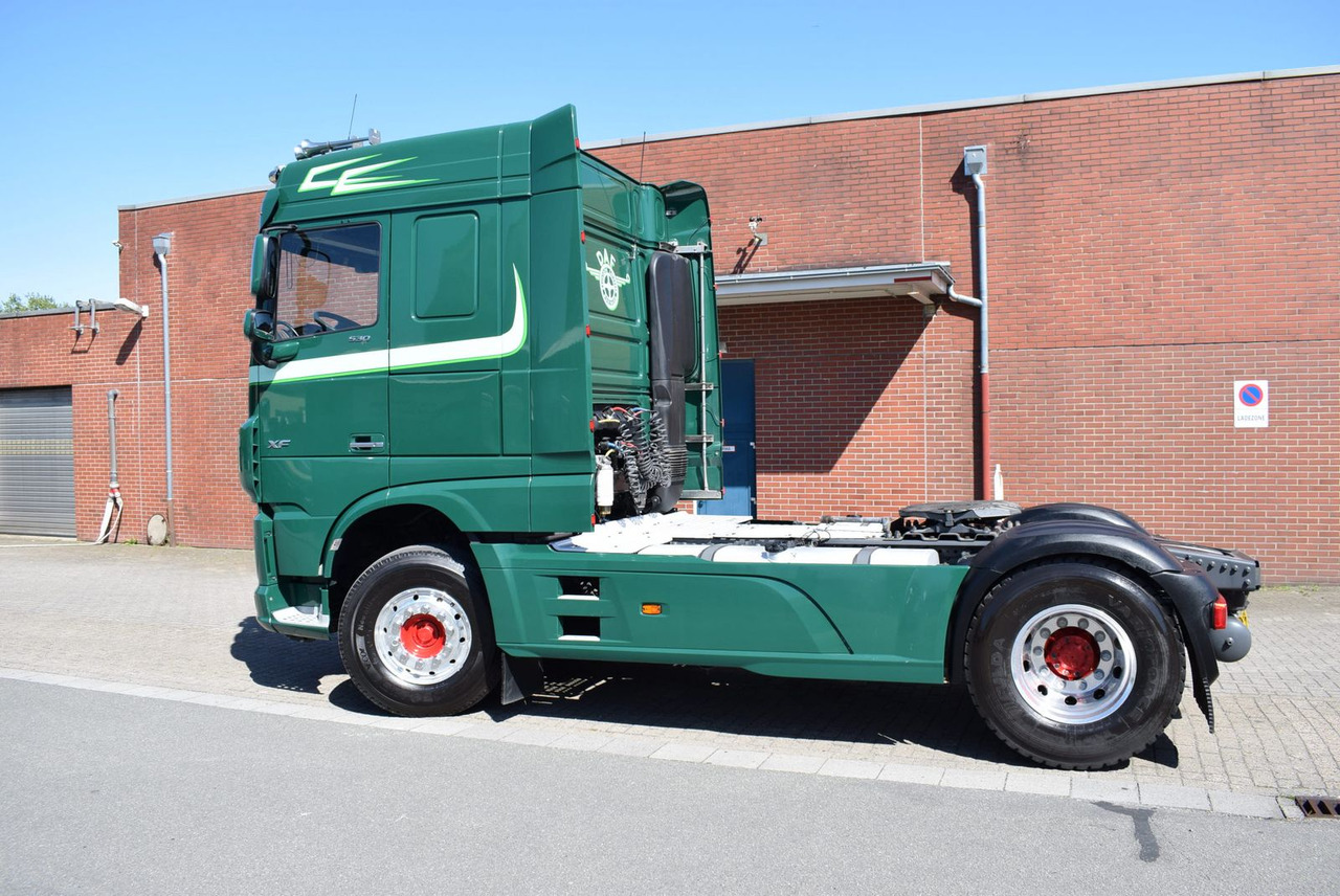 DAF XF 530 FT Retarder Leder Standklima Hydraulik - Sadulveok: pilt 4 DAF XF 530 FT Retarder Leder Standklima Hydraulik - Sadulveok: pilt 4