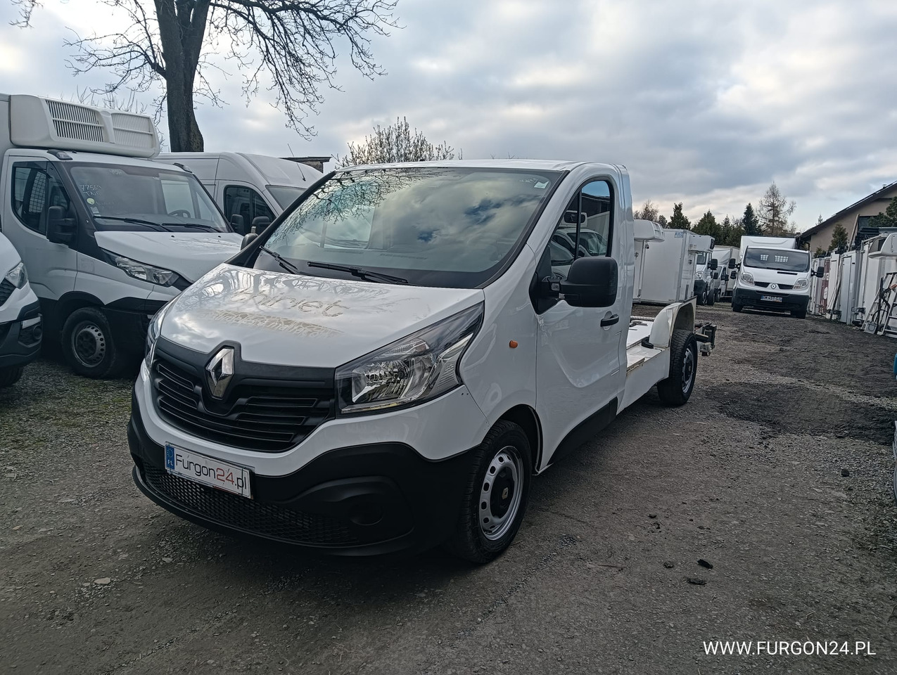 RENAULT TRAFIC PLATFORMA DO ZABUDOWY NR 625 - Tarbesõiduk kallur: pilt 1 RENAULT TRAFIC PLATFORMA DO ZABUDOWY NR 625 - Tarbesõiduk kallur: pilt 1