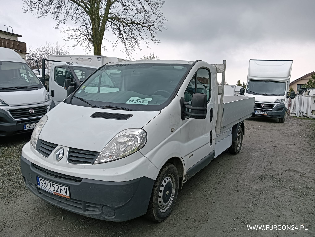 RENAULT TRAFIC PLATFORMA DO ZABUDOWY NR 625 - Tarbesõiduk kallur: pilt 4 RENAULT TRAFIC PLATFORMA DO ZABUDOWY NR 625 - Tarbesõiduk kallur: pilt 4