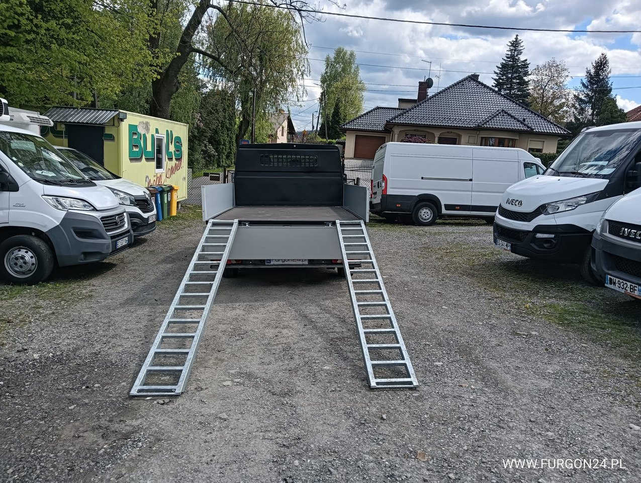 RENAULT TRAFIC SKRZYNIA PAKA Z NAJAZDAMI I PÓŁKAMI NR 689 - Madelauto: pilt 5 RENAULT TRAFIC SKRZYNIA PAKA Z NAJAZDAMI I PÓŁKAMI NR 689 - Madelauto: pilt 5
