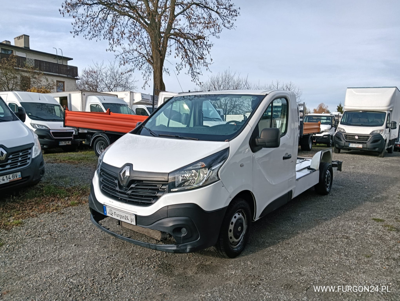 RENAULT TRAFIC PLATFORMA DO ZABUDOWY NR 869 - Tarbesõiduk: pilt 1 RENAULT TRAFIC PLATFORMA DO ZABUDOWY NR 869 - Tarbesõiduk: pilt 1