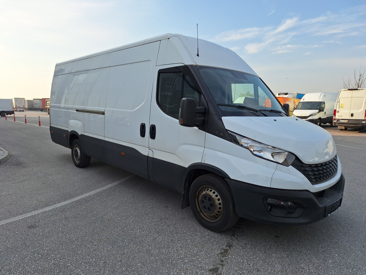 Kaubik IVECO Daily 35S14 16m3: pilt 9 Kaubik IVECO Daily 35S14 16m3: pilt 9